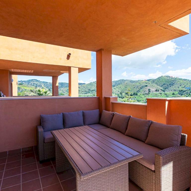 Relaxing Marbella Apartment with Pool - Pass the Keys - Two-Bedroom Apartment - 2