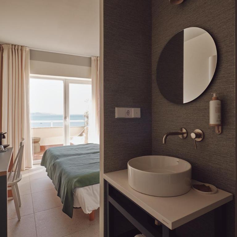 Hotel Atlante Sanxenxo Boutique - Habitación Doble con balcón y vistas al mar - 10