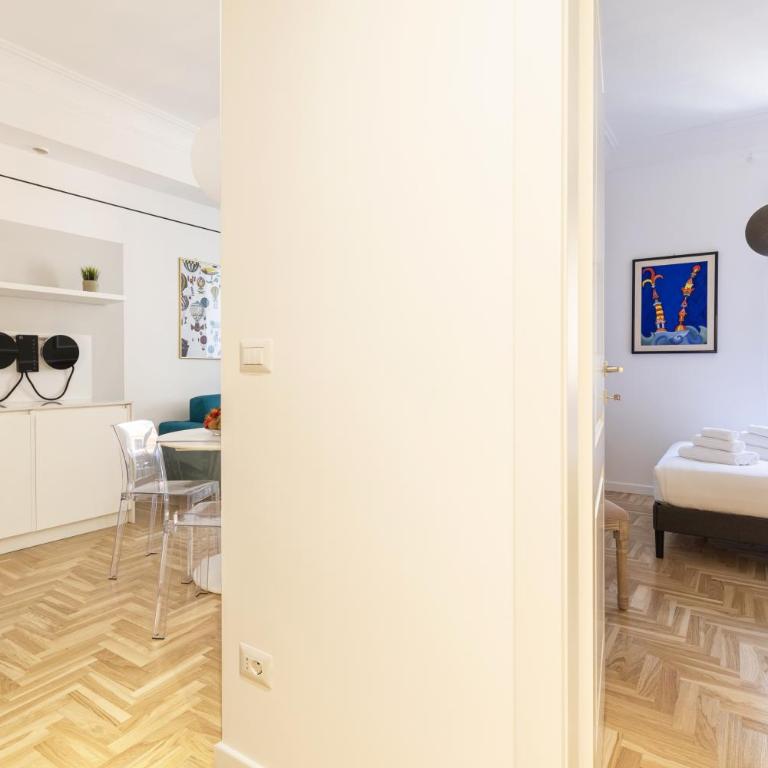 Hostly-Puccini Luxury Home-Near Colosseum & Trevi - Appartamento Deluxe con 2 Camere da Letto - 11