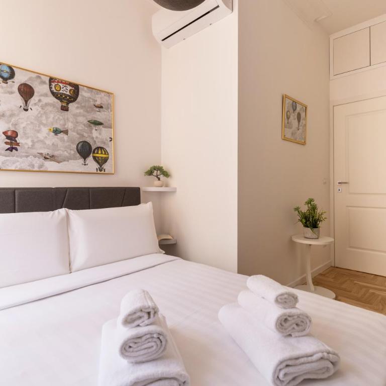 Hostly-Puccini Luxury Home-Near Colosseum & Trevi - Appartamento Deluxe con 2 Camere da Letto - 18