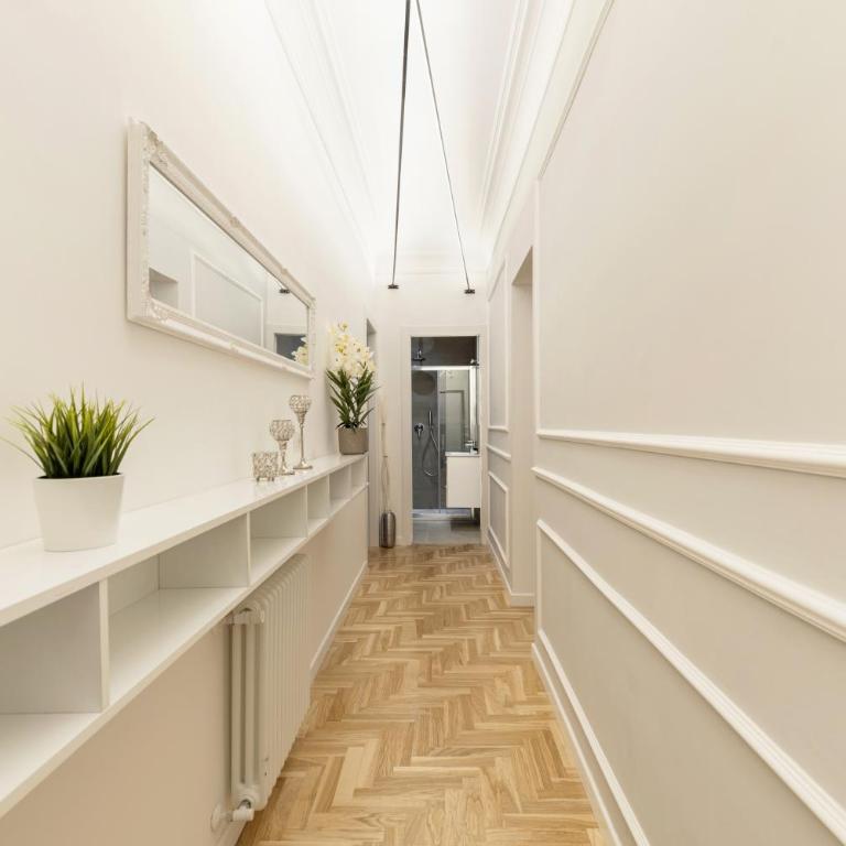 Hostly-Puccini Luxury Home-Near Colosseum & Trevi - Appartamento Deluxe con 2 Camere da Letto - 28