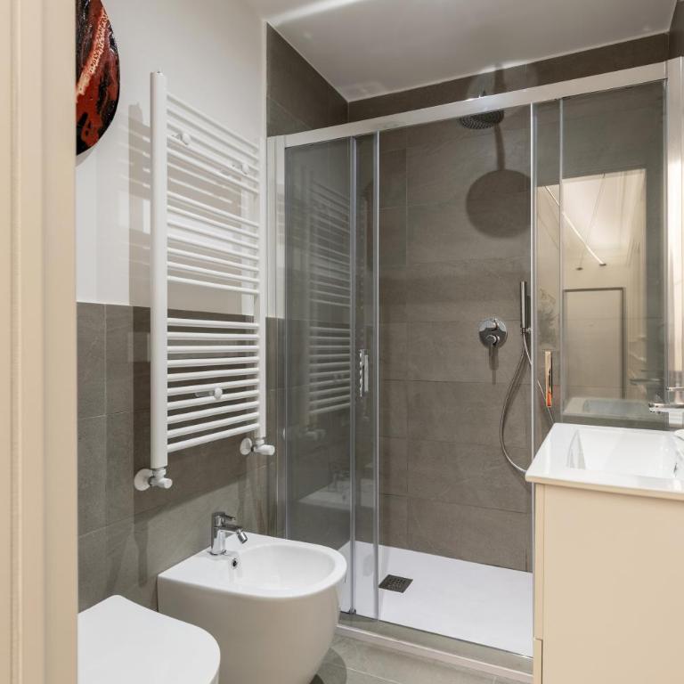 Hostly-Puccini Luxury Home-Near Colosseum & Trevi - Appartamento Deluxe con 2 Camere da Letto - 27