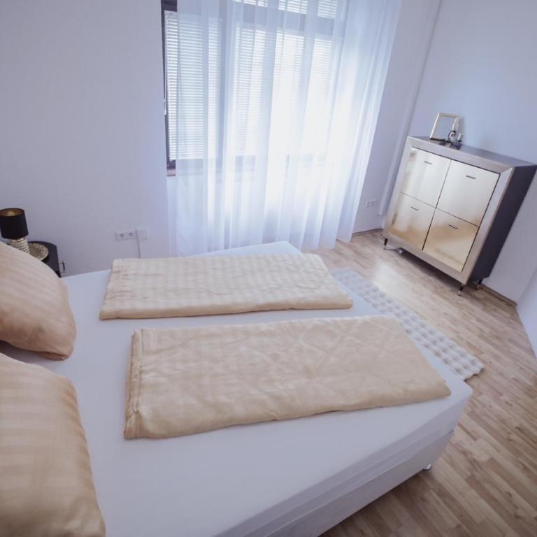 Apartman Eden Bihać - Two-Bedroom Apartment - 12
