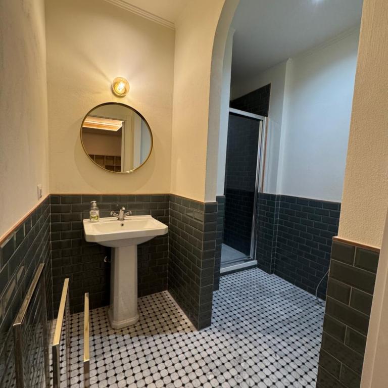 Isola suites - Appartamento con 1 Camera da Letto e Vasca Idromassaggio - 7