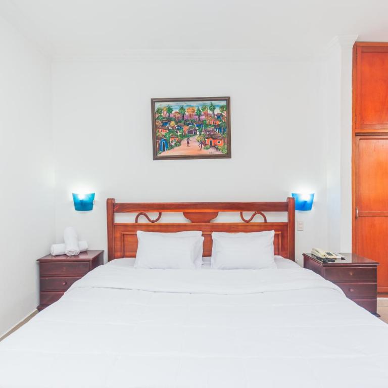 Hotel Baluarte Cartagena Boutique - Standard Double Room - 2