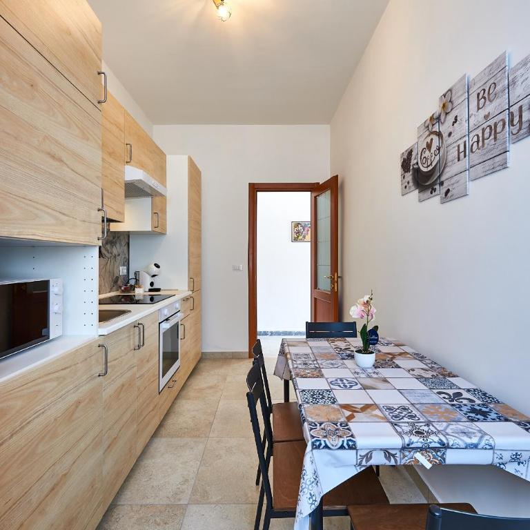 15 minuti da San Giovanni - A c, Wifi e Smart Tv - Appartamento con 2 Camere da Letto - 30