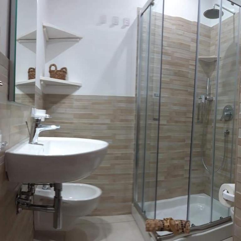 Borgo Degli Ulivi Rooms - Camera Tripla Basic - 9