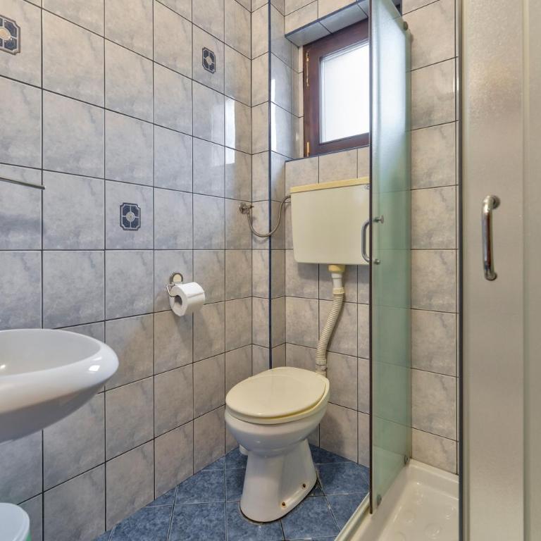 Vila Zlatiborski biser - Twin Room with Bathroom - 5