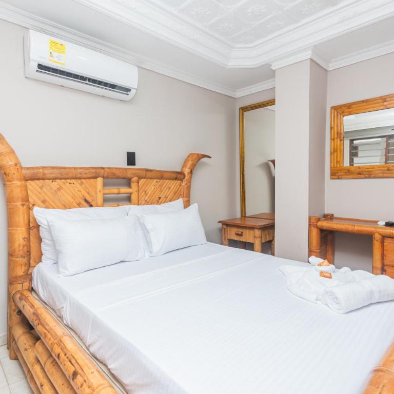 Hotel Baluarte Cartagena Boutique - Superior Double Room - 4