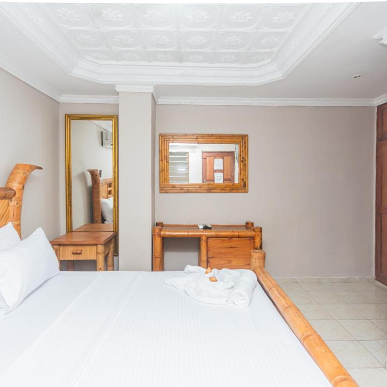 Hotel Baluarte Cartagena Boutique - Superior Double Room - 3