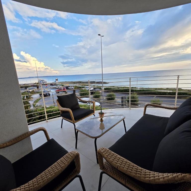 Appartamento Angolo Blu Fronte Mare - Two-Bedroom Apartment - 2