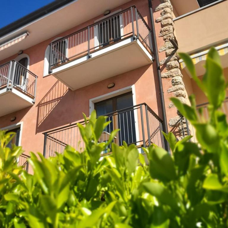 Villa Josefine Lake Front beach and Pool - Camera Matrimoniale con Balcone - 1