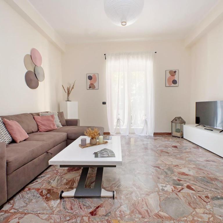 A Casa di Domenico - Appartamento con 2 Camere da Letto - 40