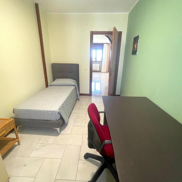 TinHouse - Three-Bedroom Apartment - 8