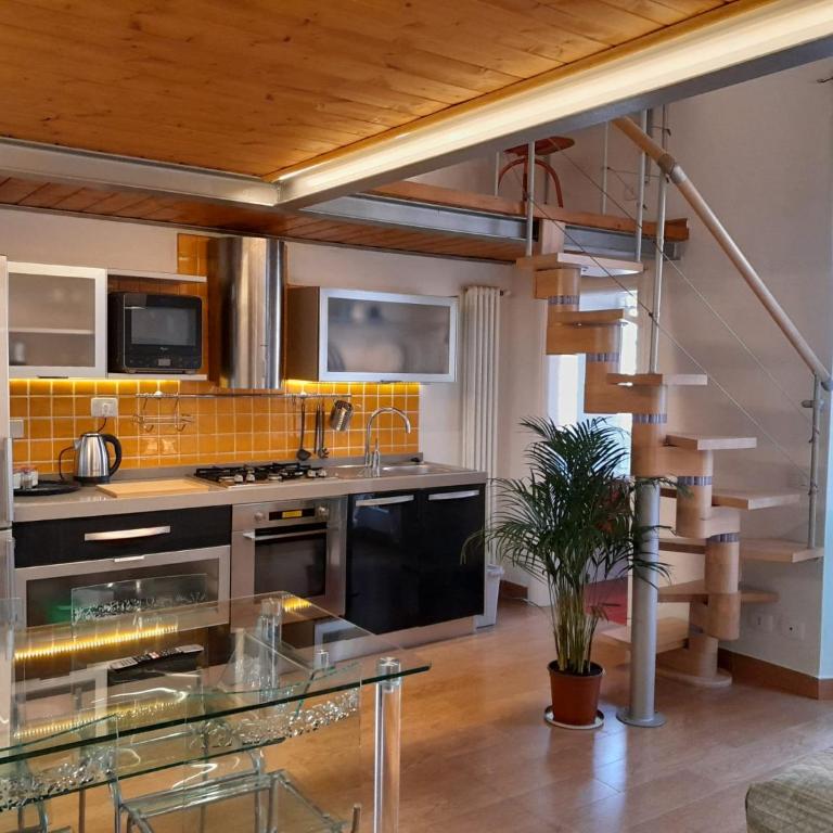 Casa De Verdi loft panoramico - One-Bedroom Apartment - 2