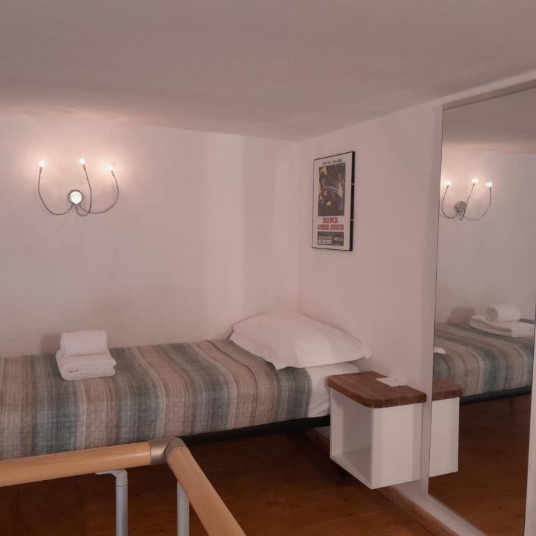 Casa De Verdi loft panoramico - One-Bedroom Apartment - 5