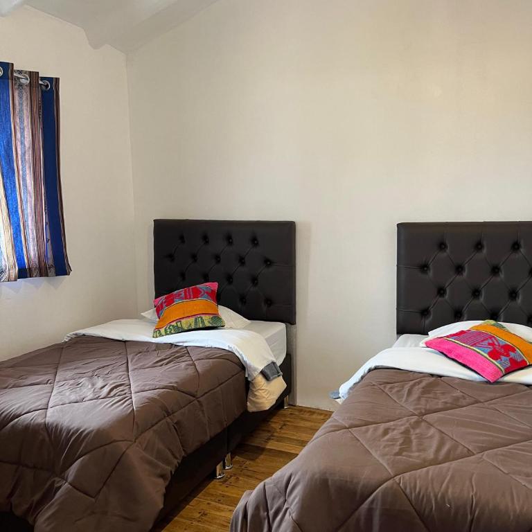 Auquis Hostel - Family Room with Shared Bathroom - 14