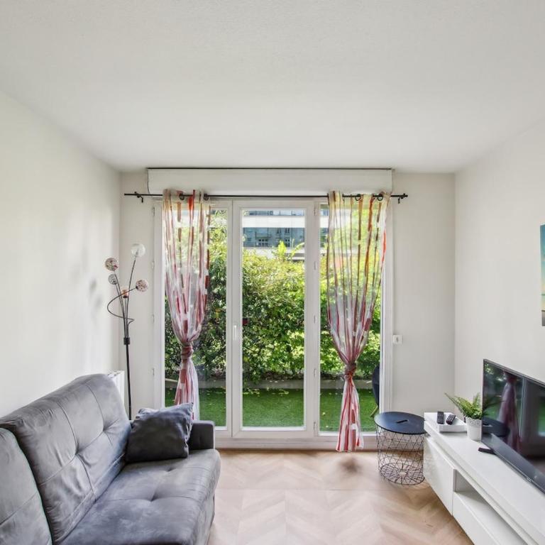 Grand F2 de 50m2 pour 4 personnes - Paris 10eme Gare du Nord, Stade de France - One-Bedroom Apartment - 8