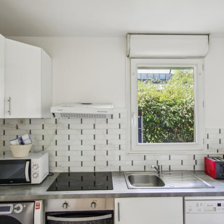 Grand F2 de 50m2 pour 4 personnes - Paris 10eme Gare du Nord, Stade de France - One-Bedroom Apartment - 16