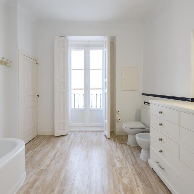 Apartamento con vistas impresionantes 170m2 muy amplio y lujoso- 1 Min Plaza Mayor - Apartamento de 3 dormitorios - 27