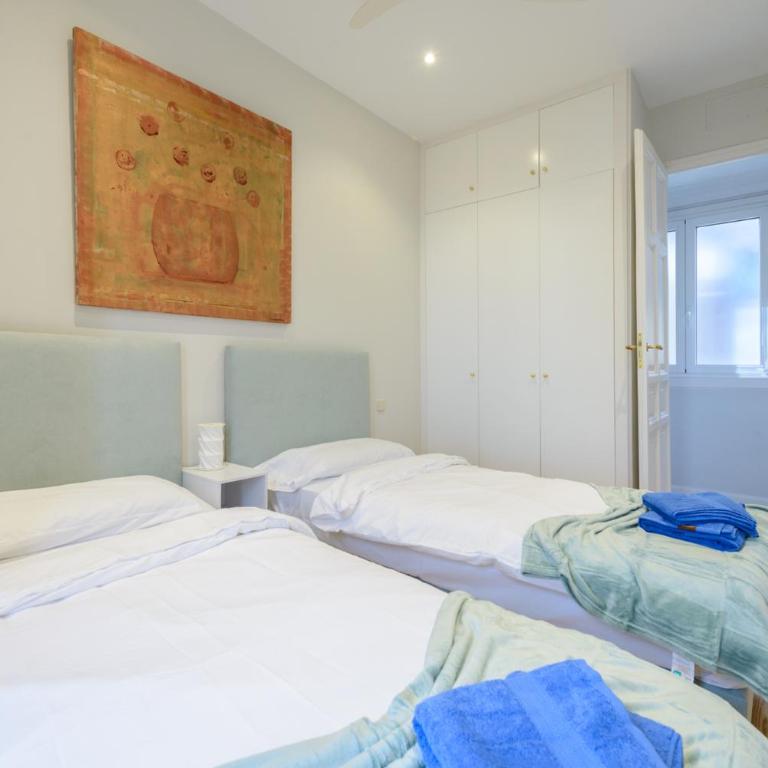 Apartamento con vistas impresionantes 170m2 muy amplio y lujoso- 1 Min Plaza Mayor - Apartamento de 3 dormitorios - 37