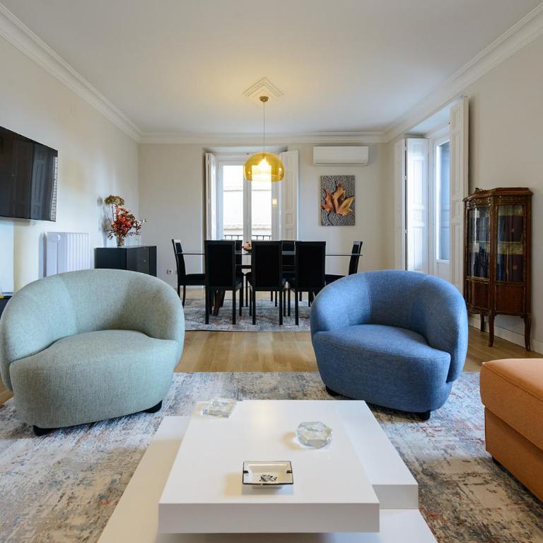 Apartamento con vistas impresionantes 170m2 muy amplio y lujoso- 1 Min Plaza Mayor - Apartamento de 3 dormitorios - 19