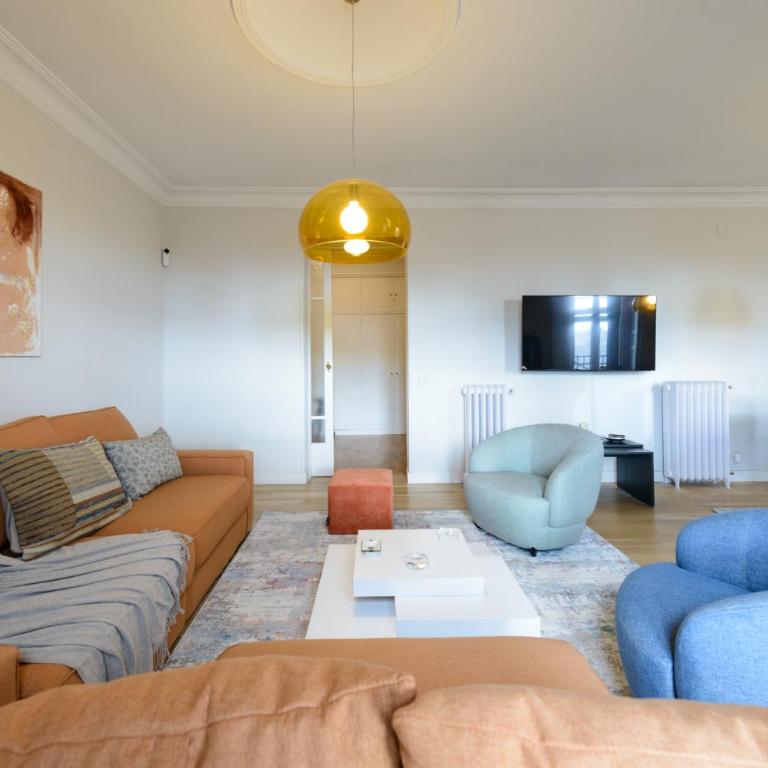 Apartamento con vistas impresionantes 170m2 muy amplio y lujoso- 1 Min Plaza Mayor - Apartamento de 3 dormitorios - 12