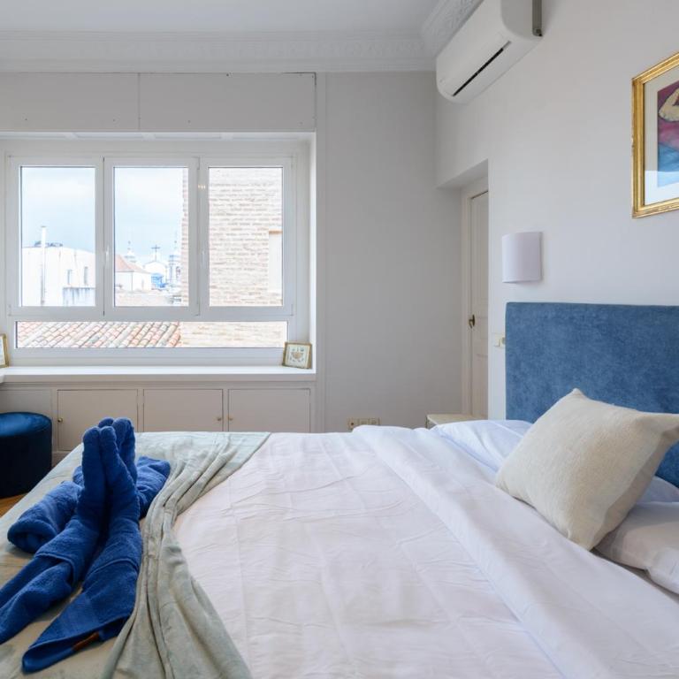 Apartamento con vistas impresionantes 170m2 muy amplio y lujoso- 1 Min Plaza Mayor - Apartamento de 3 dormitorios - 32