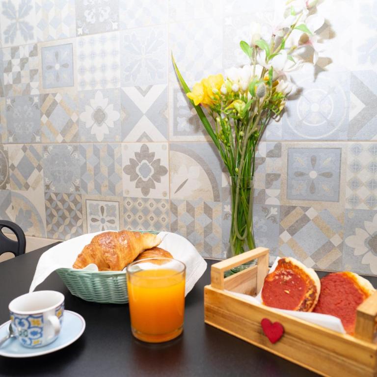 Comfort and metro 2 steps away, perfect for 3 guests - Ginepri 73 - Apartment mit 1 Schlafzimmer und Balkon - 14