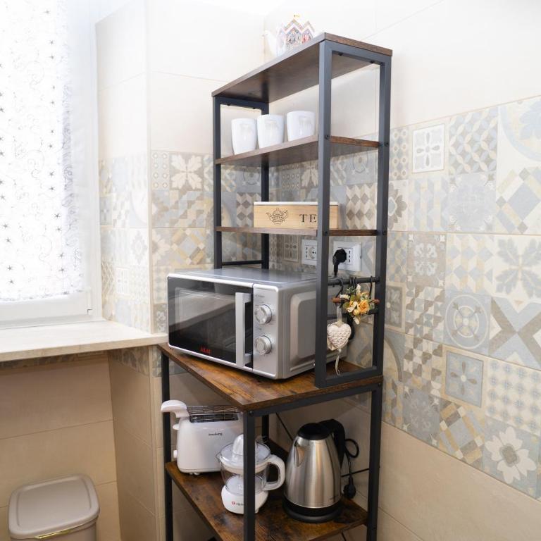 Comfort and metro 2 steps away, perfect for 3 guests - Ginepri 73 - Apartment mit 1 Schlafzimmer und Balkon - 19