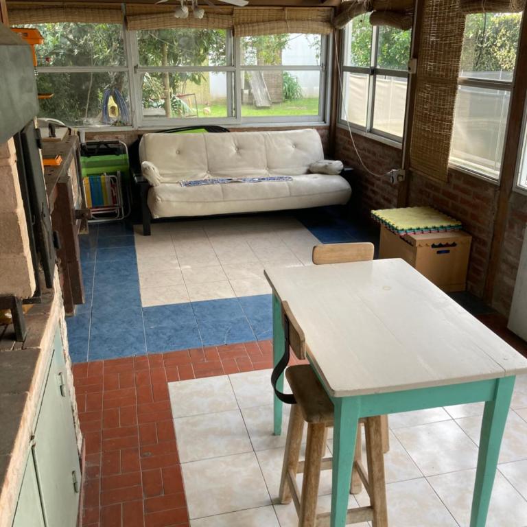 PH tipo casa, con parque y pileta, en La Plata , barrio norte - Apartamento de 3 dormitorios - 30