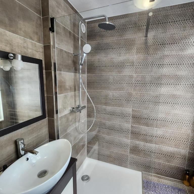 Appartement 3 pièces, Krutenau, Parking privé - Apartamento - 18
