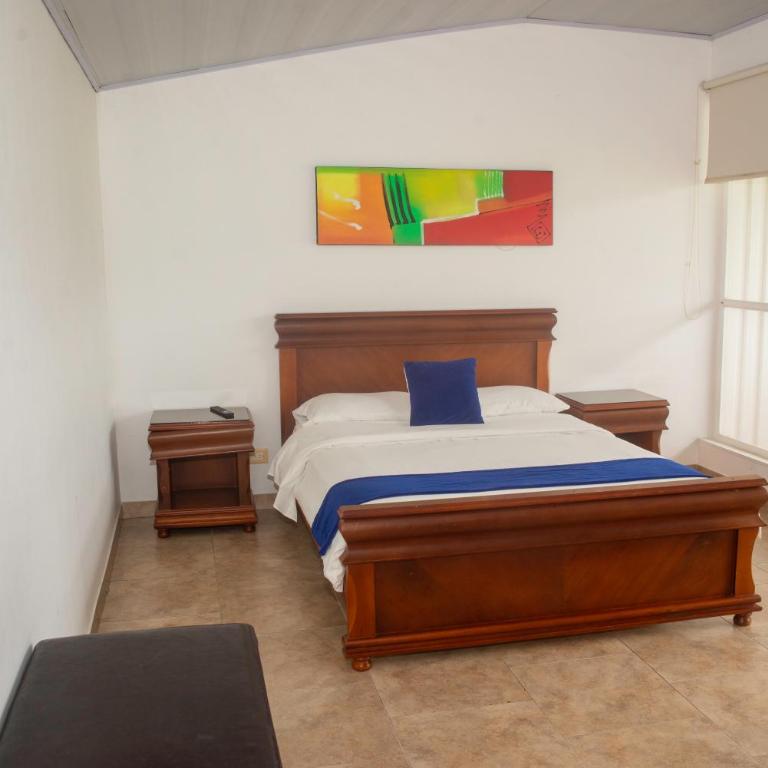 HCR Hotel y Centro de Convenciones Chinauta Real - Habitación Doble Estándar - 5