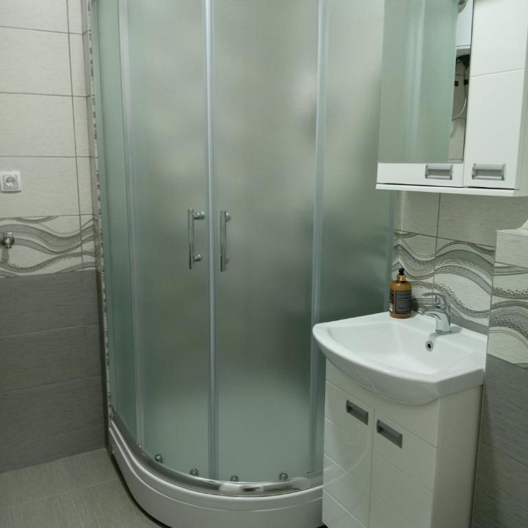 Ljuba - Apartman sa 1 Spavaćom Sobom - 3