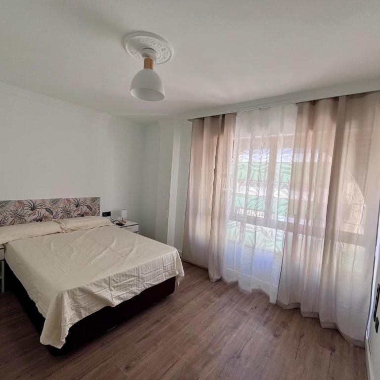 Apartamento Bitácora - Two-Bedroom Apartment with Sea View - 11