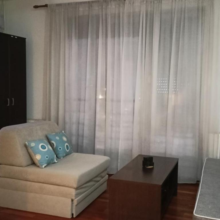 Ogi apartman - One-Bedroom Apartment - 1