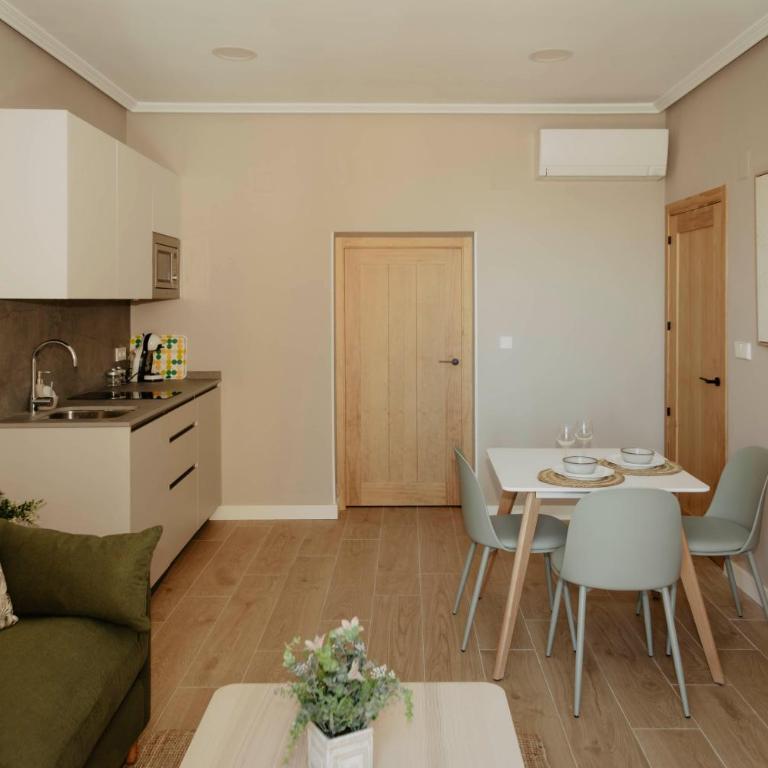 PORTAL DE SANTIAGO - Two-Bedroom Deluxe Apartment with balconies - 3