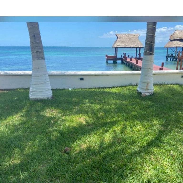 Oceanfront Private Pier Pool Garden Terrace 3BR house - Casa de 3 dormitorios - 5