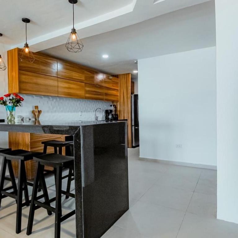 Oceanfront Private Pier Pool Garden Terrace 3BR house - Casa de 3 dormitorios - 23