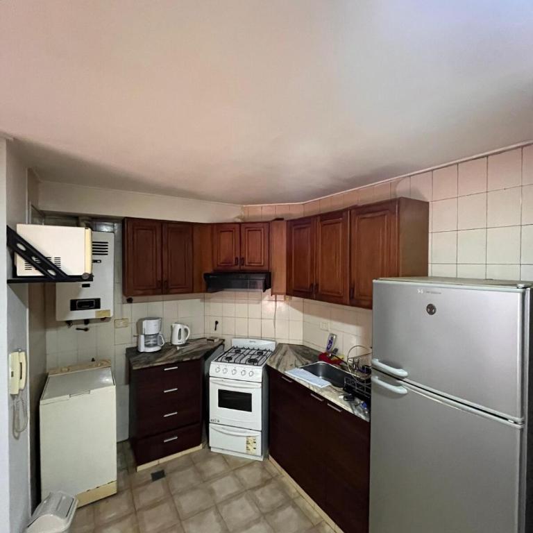 Depto con gran balcón cerca de Clinicas - Apartamento de 1 dormitorio - 9