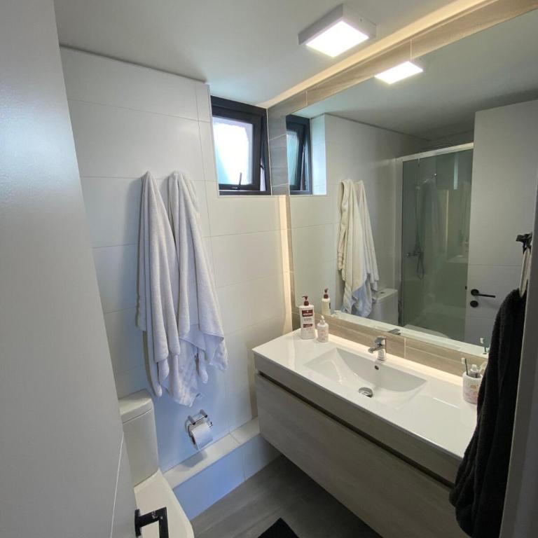 Comodo departamento en Concon - Apartamento de 2 dormitorios con balcón y terraza - 14