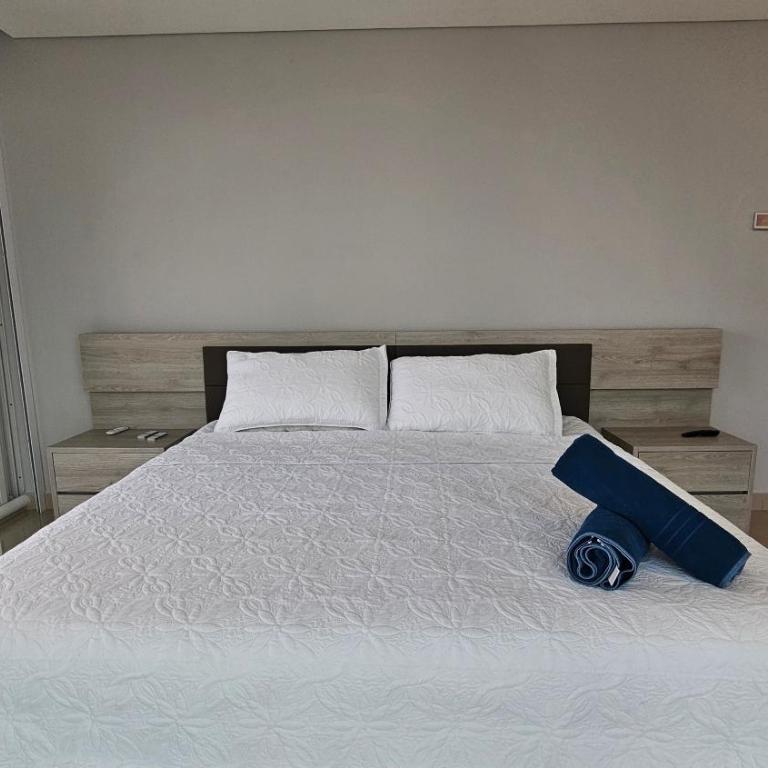 Apartamentos Condominio H2 Bocagrande Por Parceros Group - Three-Bedroom Superior Apartment - 72