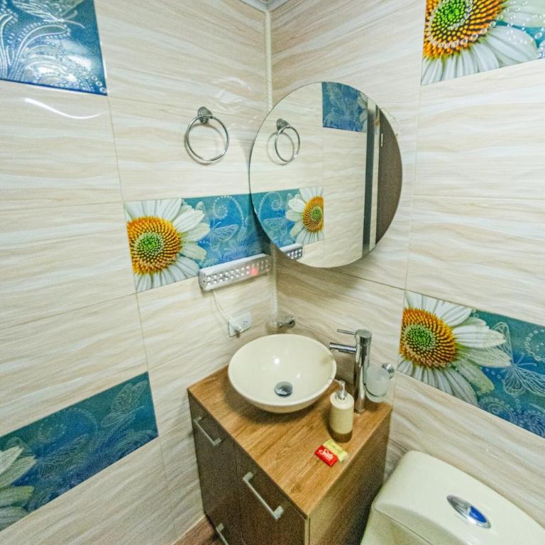 Lujoso Apartamento en Zona de Comercio - Apartamento de 3 dormitorios - 78