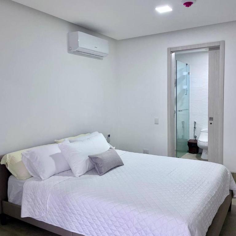 Suites empresariales cerca de Omni Hospital, Solaris , Mall del Sol, Guayaquil - Suite with City View - 10