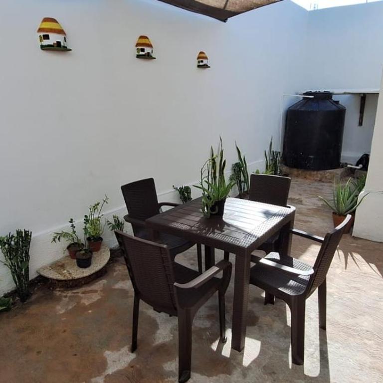 Casa en Puesta del Sol/Excelente Ubicación/2 Hab/Wifi/Netflix/Super comoda - Two-Bedroom House - 66