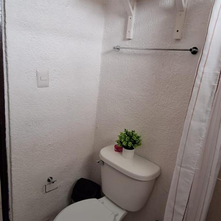 Casa en Puesta del Sol/Excelente Ubicación/2 Hab/Wifi/Netflix/Super comoda - Two-Bedroom House - 61