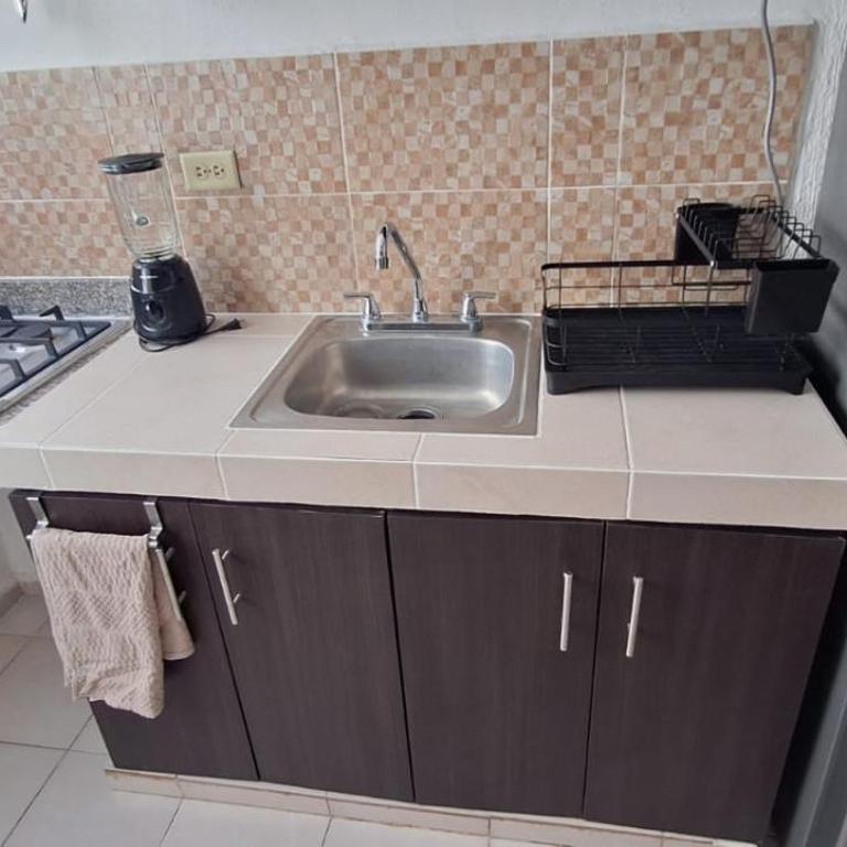 Casa en Puesta del Sol/Excelente Ubicación/2 Hab/Wifi/Netflix/Super comoda - Two-Bedroom House - 53