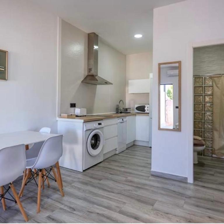 Ohana - Two-Bedroom Standard Apartment - 5