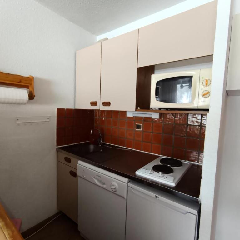 Résidence Ferme D'augustin - Batiment F - Appartement 2 pièces 4/6 personnes -Skis aux pieds MAE-9144 - Appartement - 4