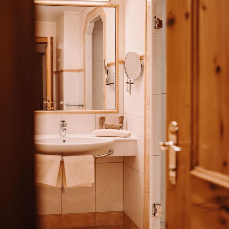 ASTER Boutique Hotel & Chalets - Classic Doppelzimmer - 1